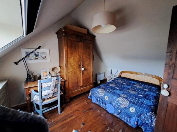 Maison individuelle au calme roche Centre Ville T6, 136m² sur 621m²