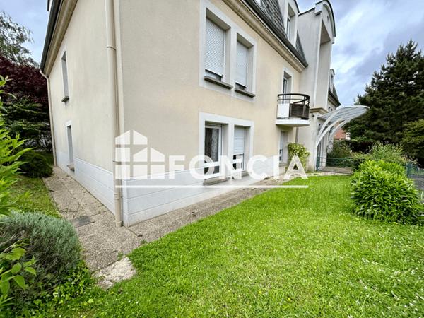 Location Appartement 4 pièces 95 m² - RUE DU ROUVRE Petit Couronne 76650