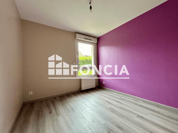 Location Appartement 4 pièces 95 m² - RUE DU ROUVRE Petit Couronne 76650