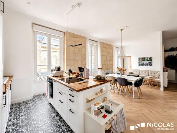 Appartement T3 rénové avec cachet – Jardin Public / Chartrons