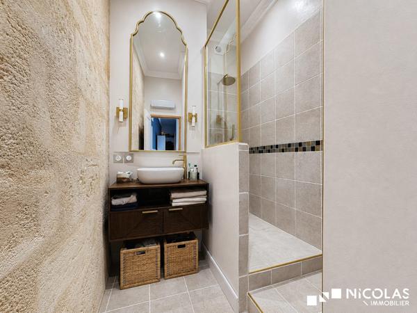 Appartement T3 rénové avec cachet – Jardin Public / Chartrons