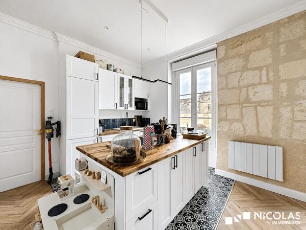 Appartement T3 rénové avec cachet – Jardin Public / Chartrons