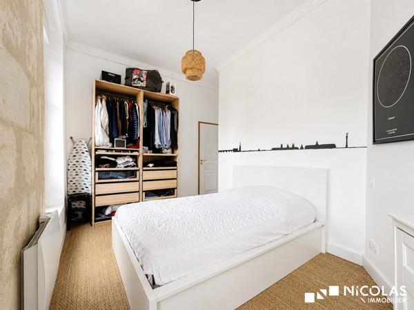Appartement T3 rénové avec cachet – Jardin Public / Chartrons