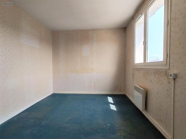 Maison à vendre à Doué-en-Anjou dans le Maine-et-Loire (49700), ref :