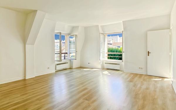 Appartement à vendre    2 pièces • 42,40 m2 Versailles