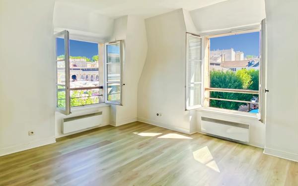 Appartement à vendre    2 pièces • 42,40 m2 Versailles