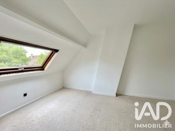 Maison à vendre 8 pièces 163,59 m² Moissy-Cramayel