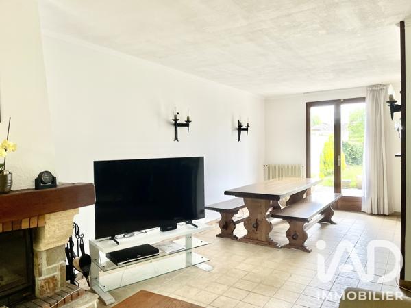 Maison à vendre 8 pièces 163,59 m² Moissy-Cramayel