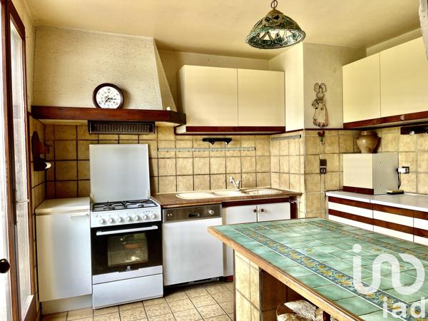 Maison à vendre 8 pièces 163,59 m² Moissy-Cramayel