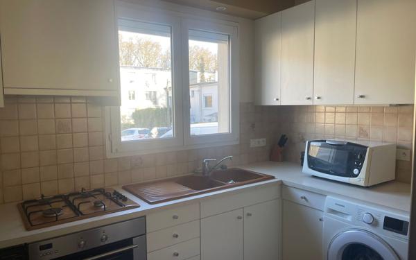 Maison à vendre    4 pièces • 75,09 m2 Viroflay