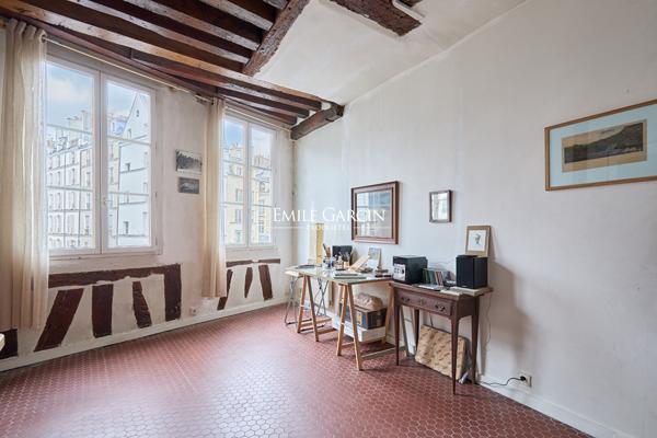 A vendre - appartement - Paris 75004 - Proche place des Vosges