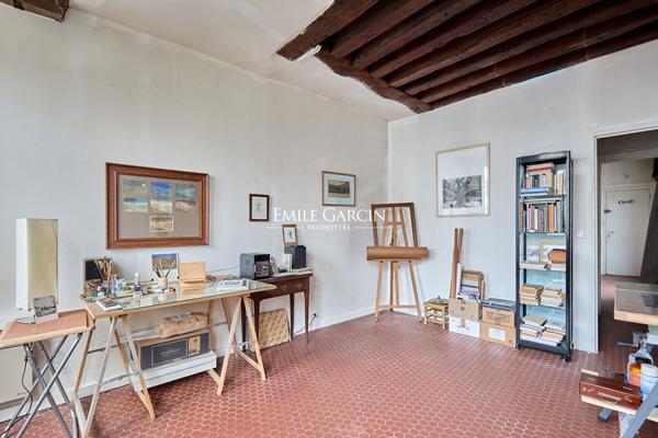 A vendre - appartement - Paris 75004 - Proche place des Vosges