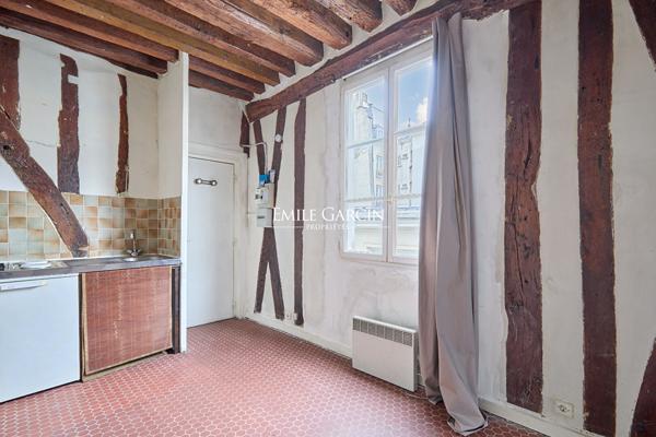 A vendre - appartement - Paris 75004 - Proche place des Vosges