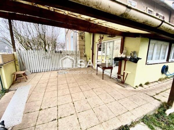 Immeuble , 3 appartements, avec garage, cave