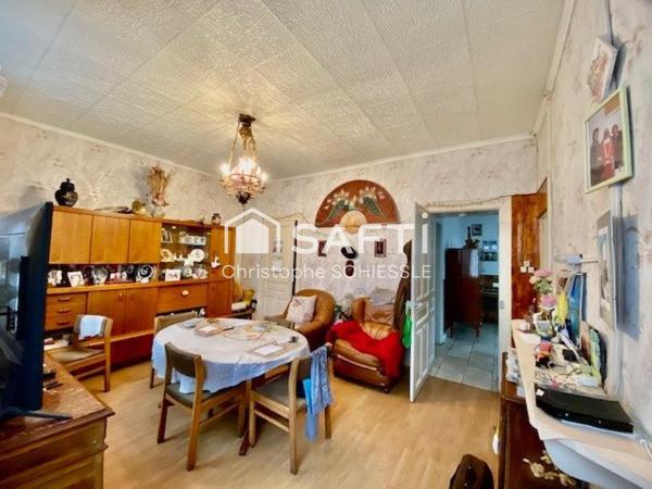 Immeuble , 3 appartements, avec garage, cave