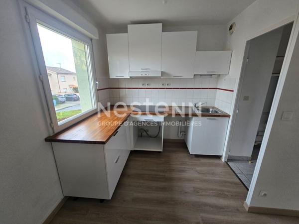 Toulouse Blagnac 31700 proche tramway appartement T2 refait à neuf de 46.19 m² - balcon et place de parking