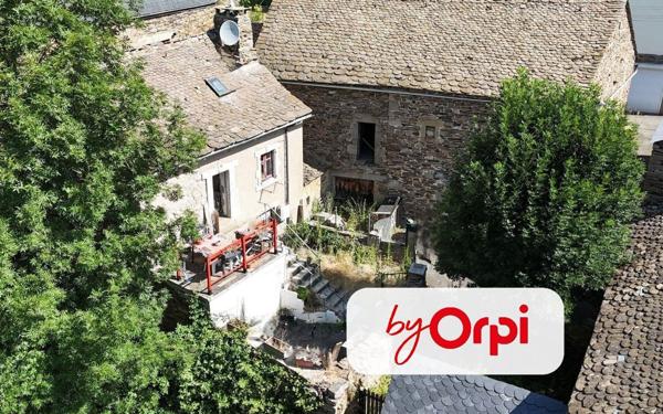 Maison à vendre    2 pièces •  Servières