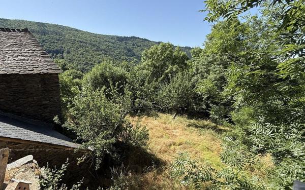 Maison à vendre    2 pièces •  Servières