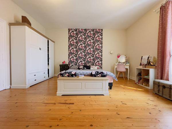 Maison La Roche Sur Yon 166 m² Sacré Coeur