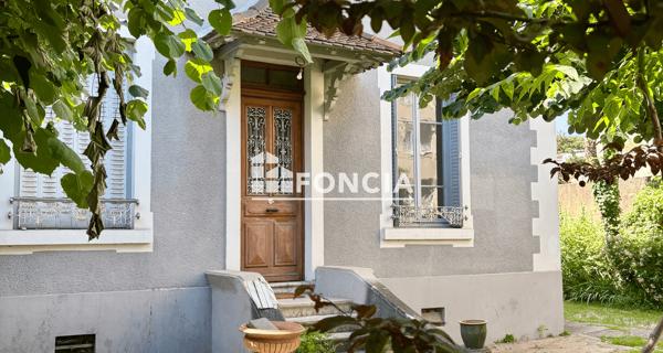 À vendre Maison 8 pièces 220 m² - Lyon 69003