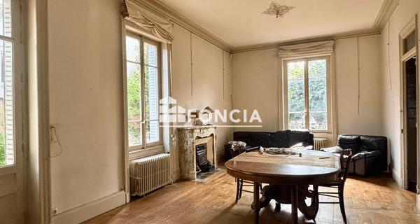 À vendre Maison 8 pièces 220 m² - Lyon 69003