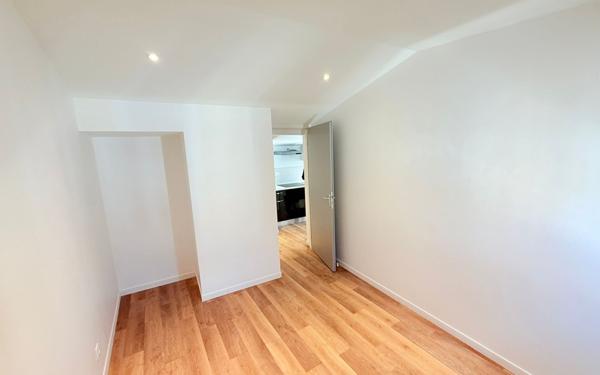 Appartement à vendre    5 pièces •  Surgères