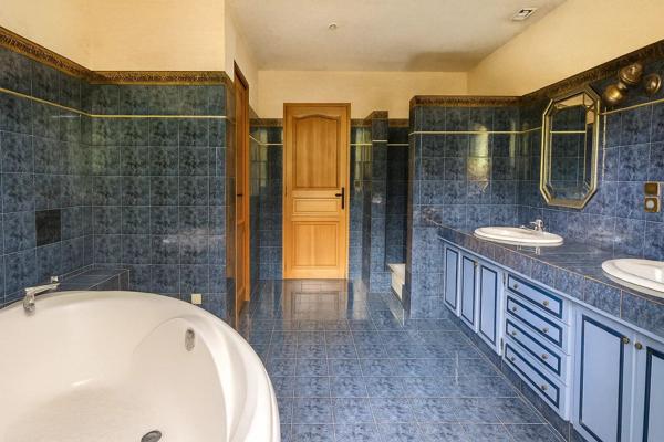 Vente Maison de village 7 pièces 210 m2 à Clémont