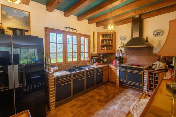 Vente Maison de village 7 pièces 210 m2 à Clémont