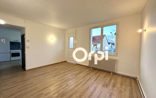 Maison à louer    3 pièces •  Crouy