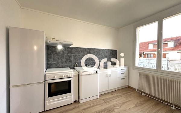 Maison à louer    3 pièces •  Crouy