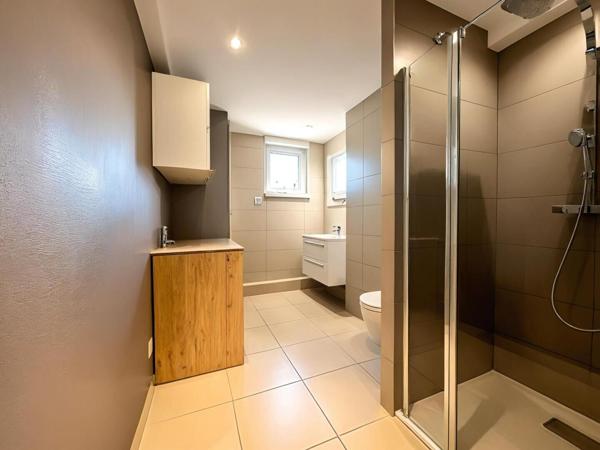 Dernier Etage 2 pièces 50 m2 Situation Rare Calme et Vues