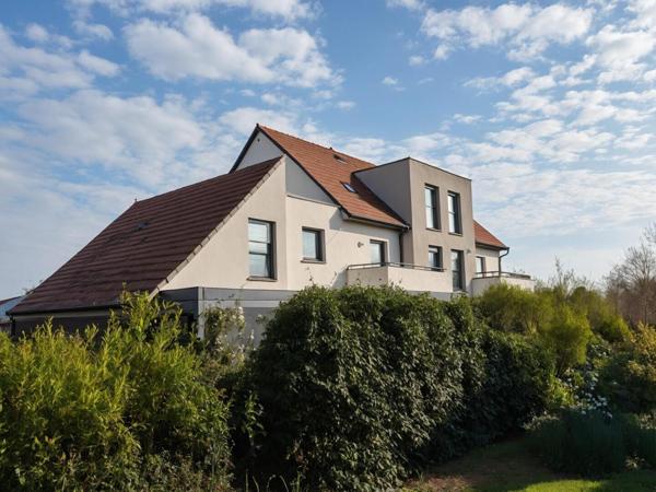 Dernier Etage 2 pièces 50 m2 Situation Rare Calme et Vues