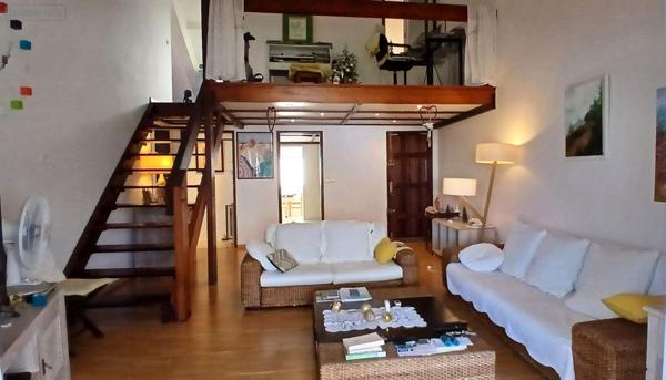 Duplex à vendre à Saint-Denis à la Réunion (97400), ref : 97404/9   
centre ville