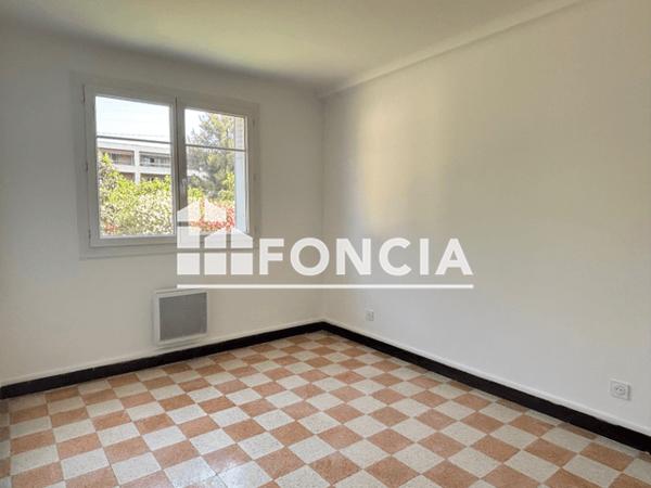 Location Appartement 4 pièces 62.8 m² - 84 RUE D'ALEP Toulon 83200