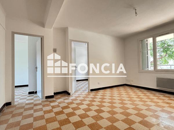 Location Appartement 4 pièces 62.8 m² - 84 RUE D'ALEP Toulon 83200