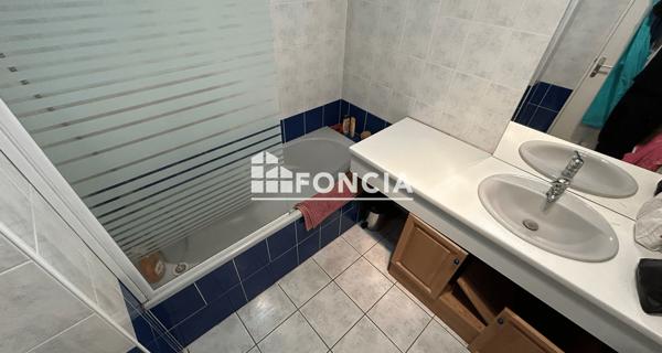 Location Appartement meublé 3 pièces 72.79 m² - Clermont-ferrand 63000