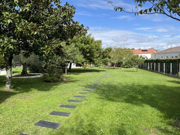Maison à vendre |  Vaux-sur-Mer |  8 pièces | 246 m²