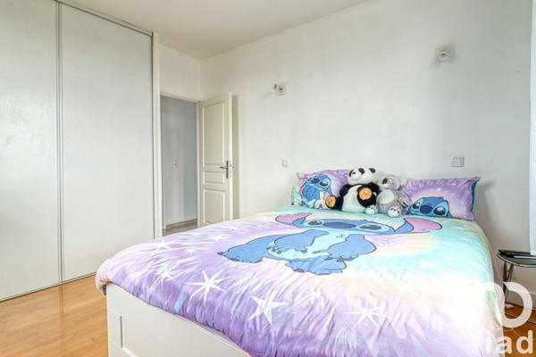 Appartement 4 pièces de 73 m² à Groslay (95410)