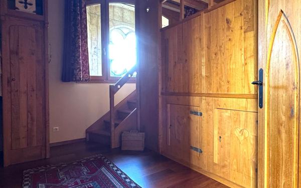 Maison à vendre    9 pièces •  Thénac