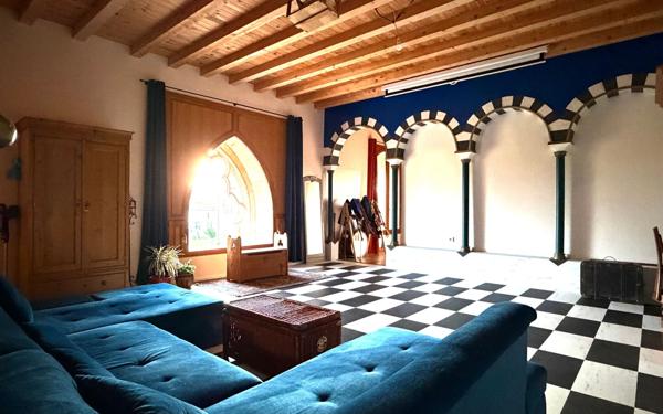 Maison à vendre    9 pièces •  Thénac