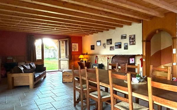 Maison à vendre    9 pièces •  Thénac