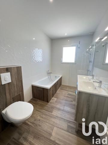 Maison à vendre 5 pièces 113 m² Saint-Julien-des-Landes