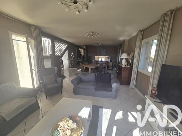 Maison à vendre 7 pièces 216,34 m² Annonay
