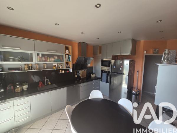 Maison à vendre 7 pièces 216,34 m² Annonay