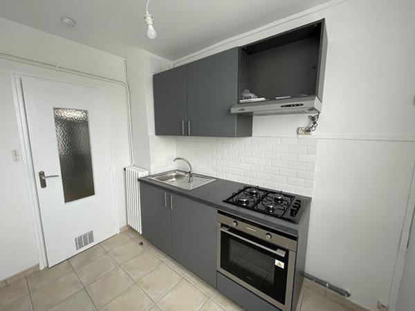 Appartement Fontenay Le Comte 3 pièce(s) 58.90 m2