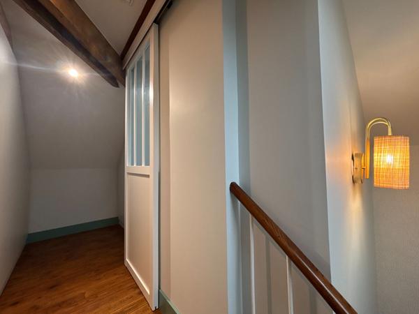 Maison de ville entièrement rénovée - Laval 6 pièce(s) - 103.81 m2 avec terrasse et jardin