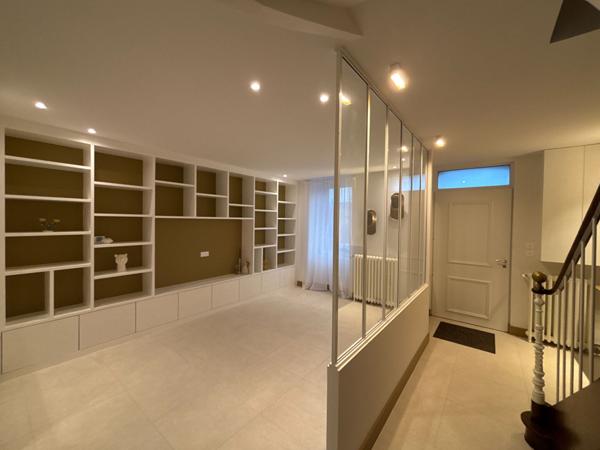 Maison de ville entièrement rénovée - Laval 6 pièce(s) - 103.81 m2 avec terrasse et jardin