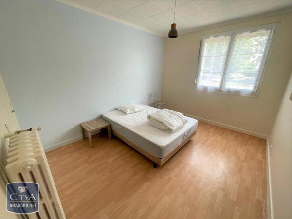 Appartement à louer 3 pièces 61.54m² Dijon (21000)