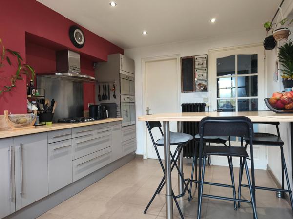 Maison familiale avec 4 chambres et véranda