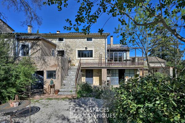 Ancienne ferme viticole revisitée avec atelier d’artiste et piscine